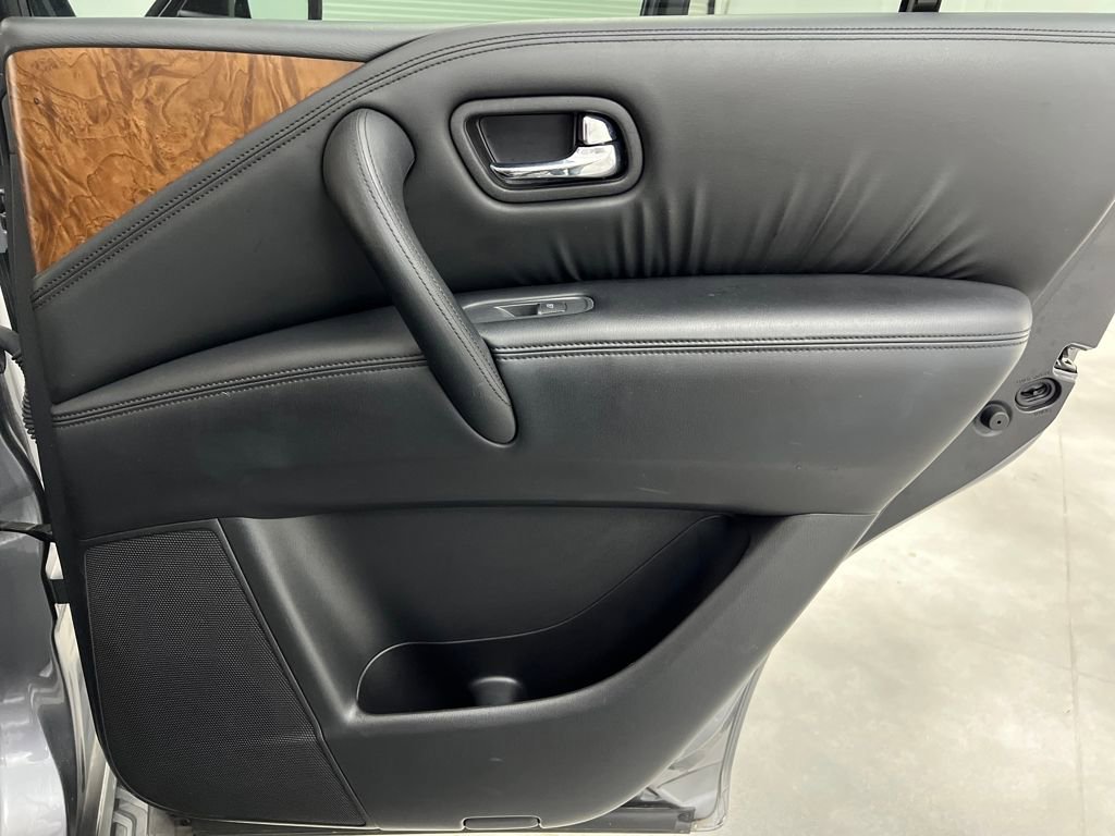 Used 2023 Nissan Armada SL w/ Captain's Chairs Package image 20