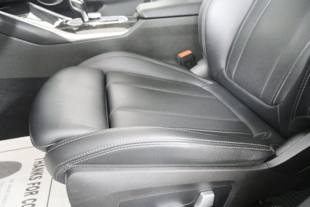 Used 2022 BMW M340i RWD image 9
