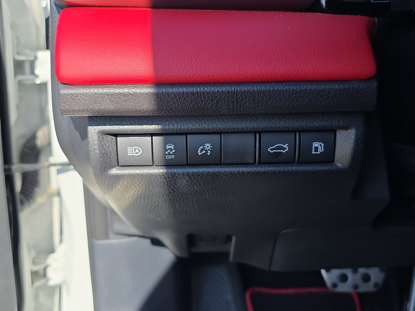 Used 2026 Toyota Camry XSE w/ Premium Package FWD image 23