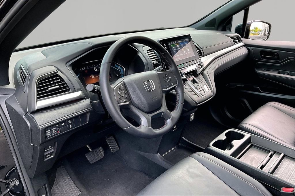 Used 2024 Honda Odyssey Sport image 14