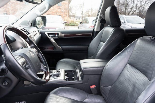 Used 2019 Lexus GX 460 Luxury image 12