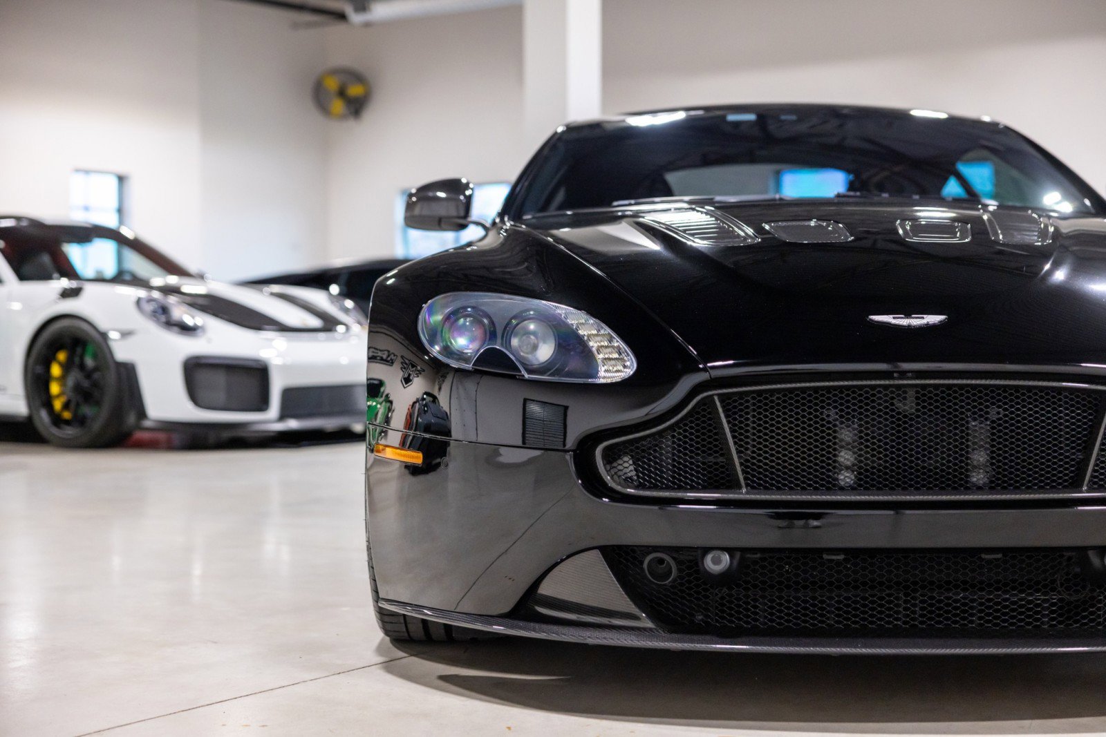 Used 2016 Aston Martin V12 Vantage S image 22