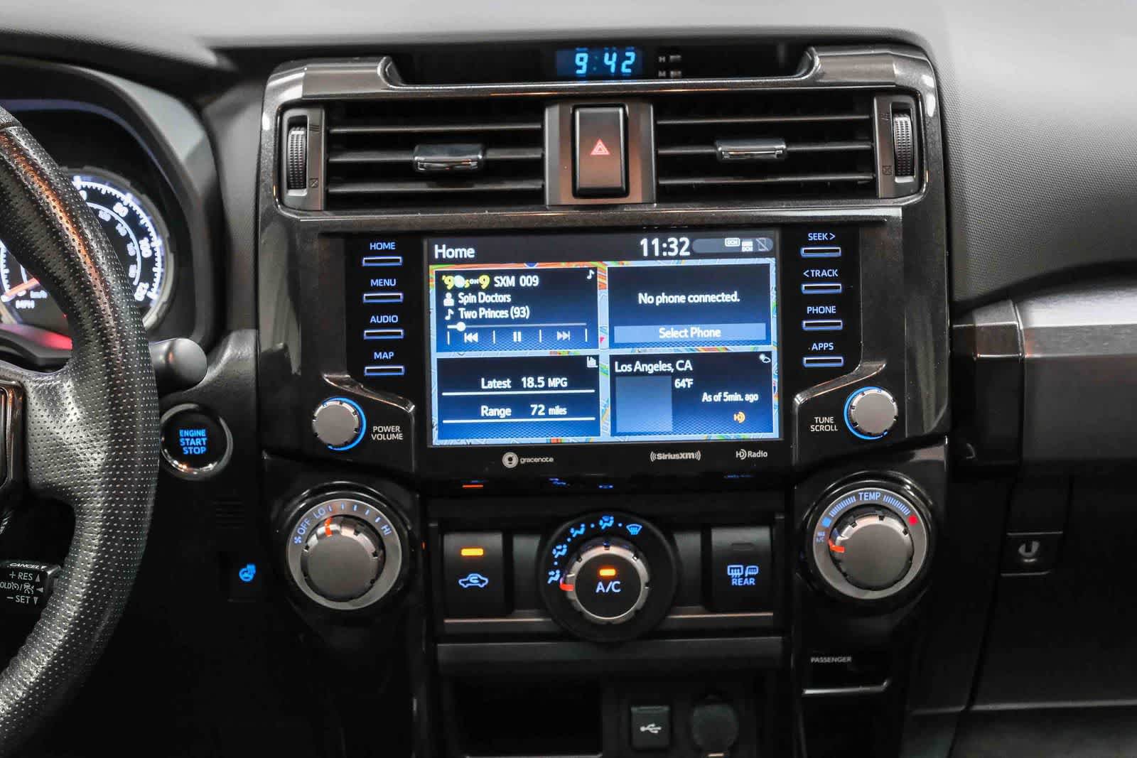 Used 2023 Toyota 4Runner TRD Off-Road Premium w/ Moonroof Package AWD/4WD image 17
