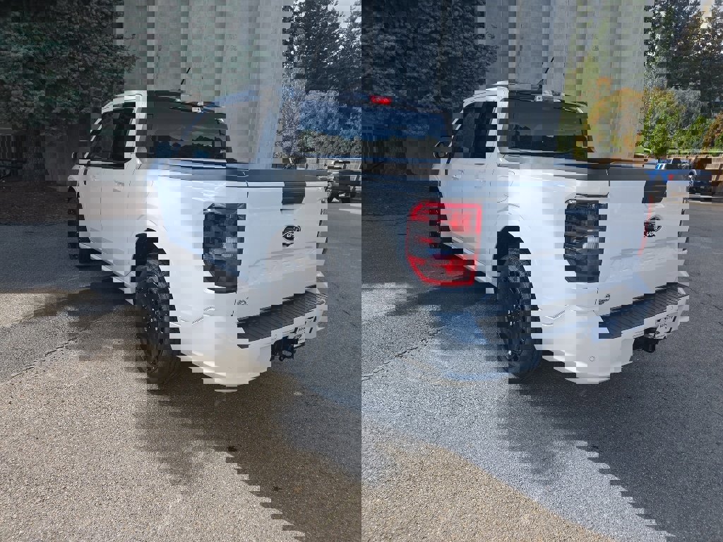 New 2025 Ford Maverick Lobo image 6