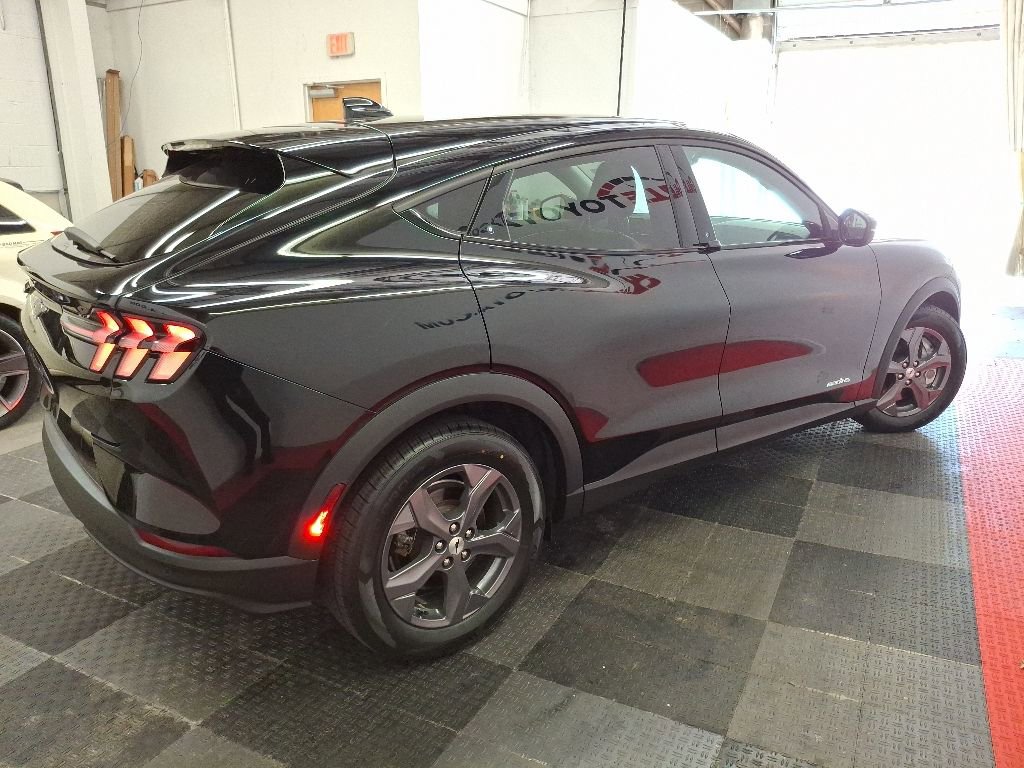 Used 2022 Ford Mustang Mach-E Select AWD/4WD image 11