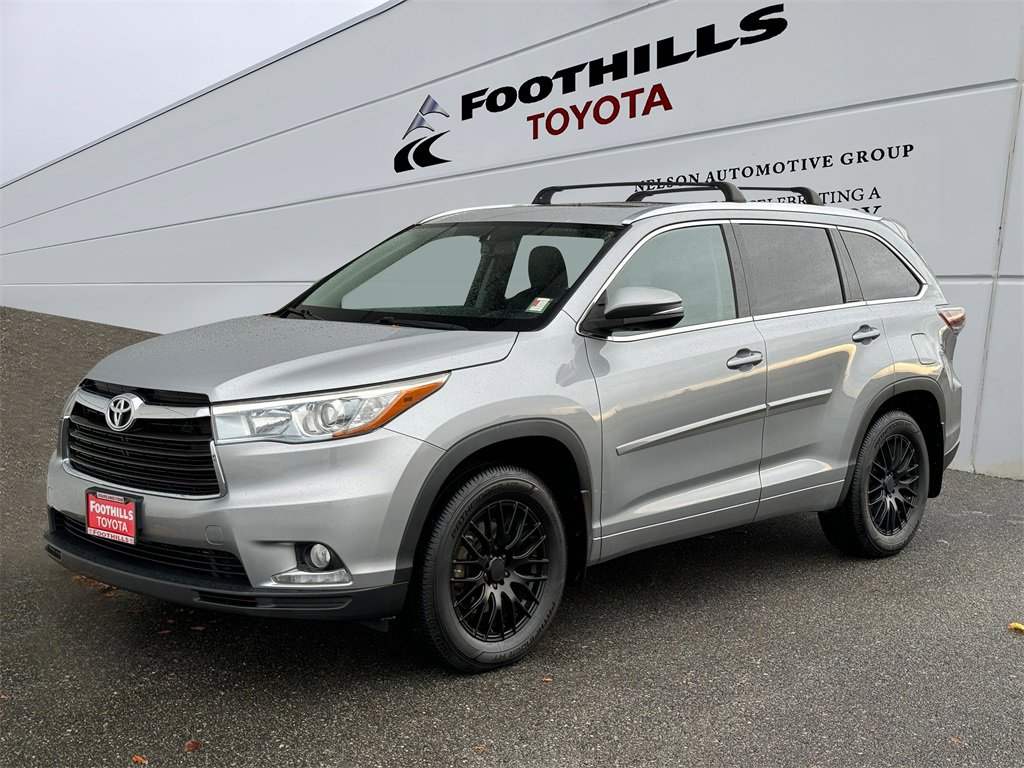 Used 2014 Toyota Highlander Limited image 3