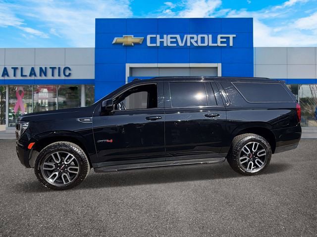 Used 2022 GMC Yukon XL AT4 image 4