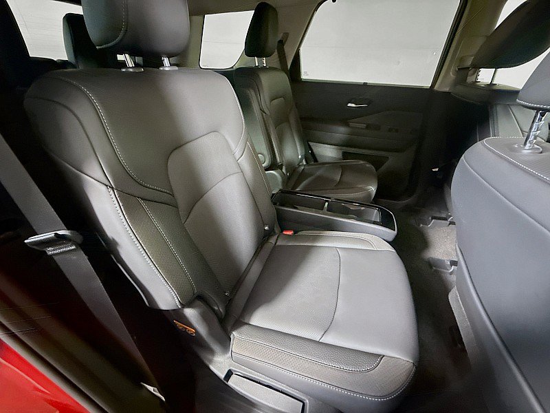 New 2026 Nissan Pathfinder SL w/ SL Premium Package AWD/4WD image 29