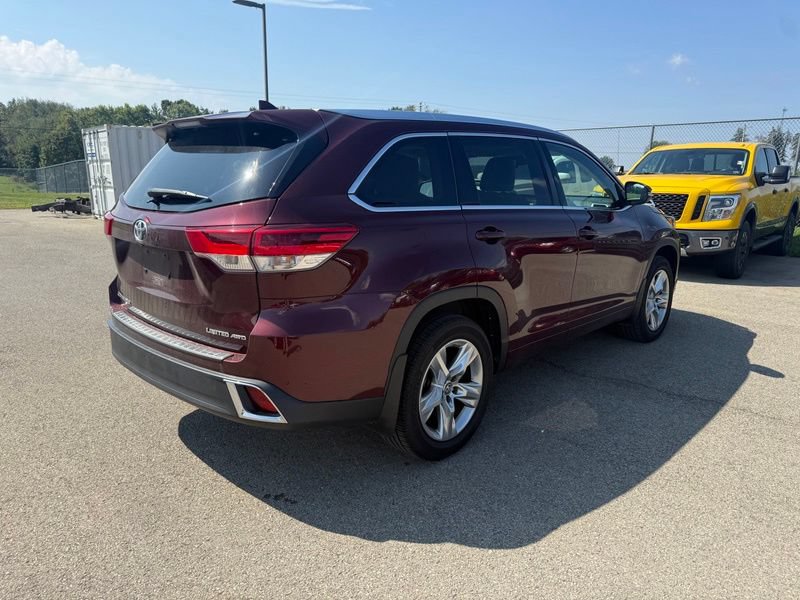 Used 2017 Toyota Highlander Limited AWD/4WD image 18
