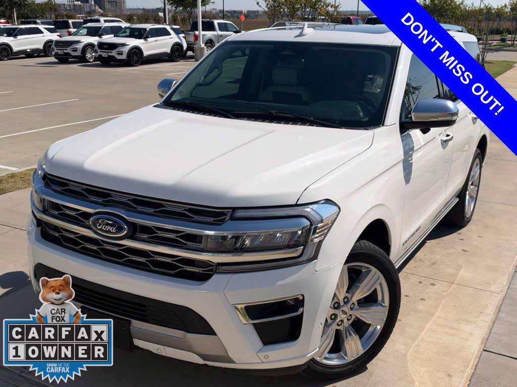 Used 2024 Ford Expedition Platinum RWD image 2