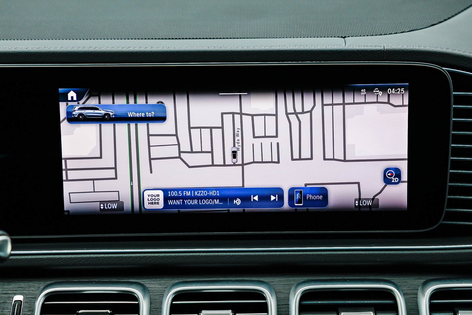 Used 2025 Mercedes-Benz GLS 450 4MATIC image 12