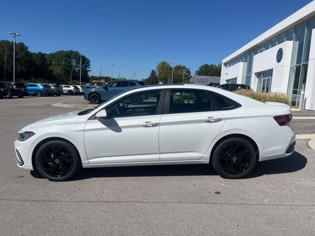 New 2026 Volkswagen Jetta SE FWD video 3