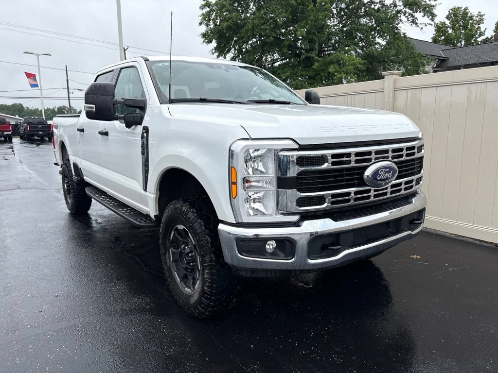 Used 2025 Ford F350 XLT w/ Tremor Off-Road Package AWD/4WD video 2