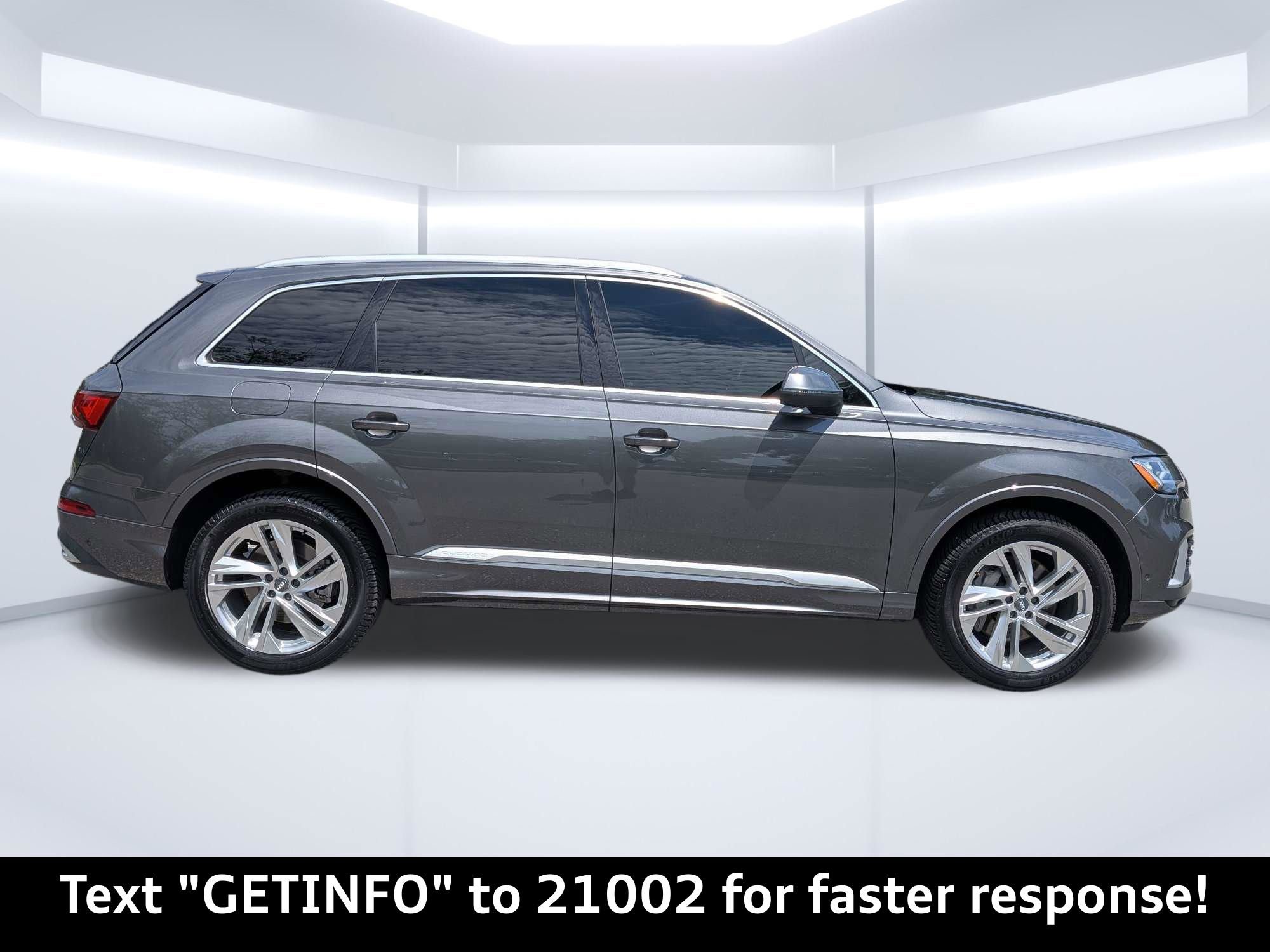 Used 2020 Audi Q7 2.0T Premium Plus w/ Premium Plus Package AWD/4WD image 2