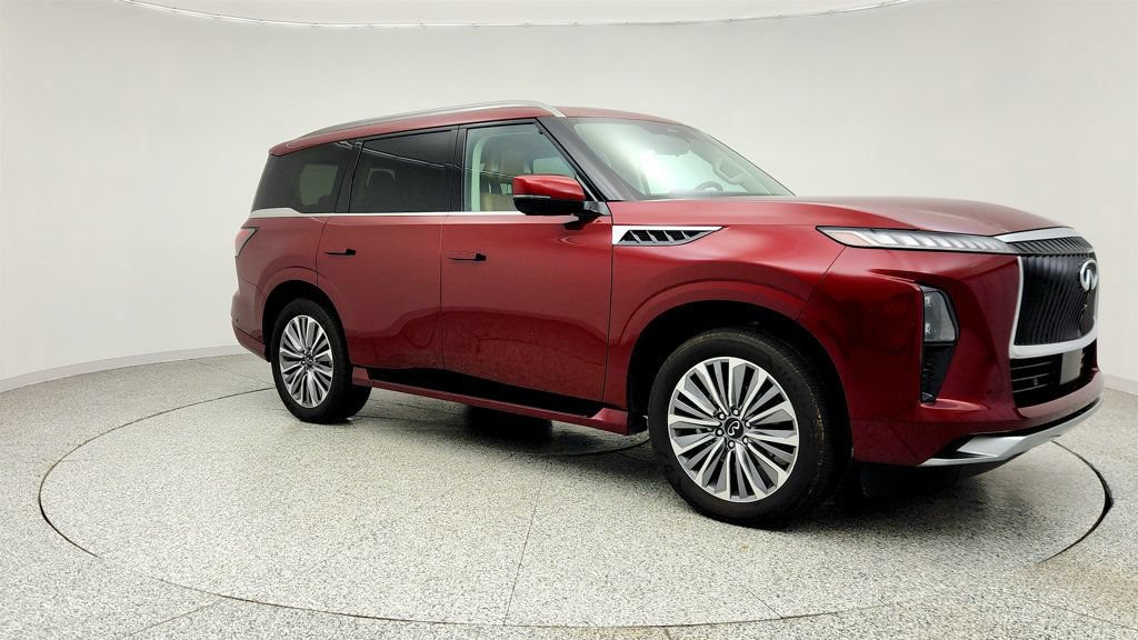 Used 2026 INFINITI QX80 Sensory AWD/4WD image 3