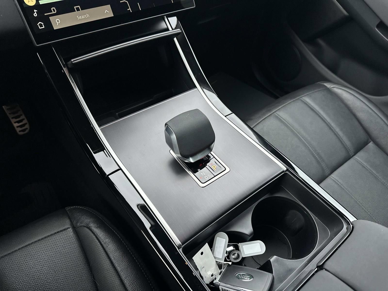 New 2026 Land Rover Range Rover Evoque Dynamic SE image 17