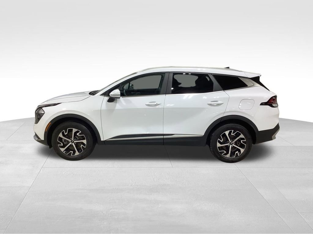 Certified 2023 Kia Sportage EX image 9