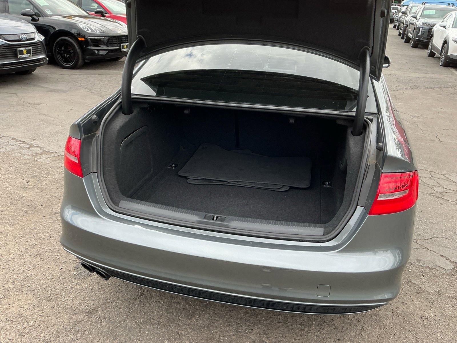 Used 2016 Audi A4 2.0T Premium w/ Convenience Plus Package FWD image 24