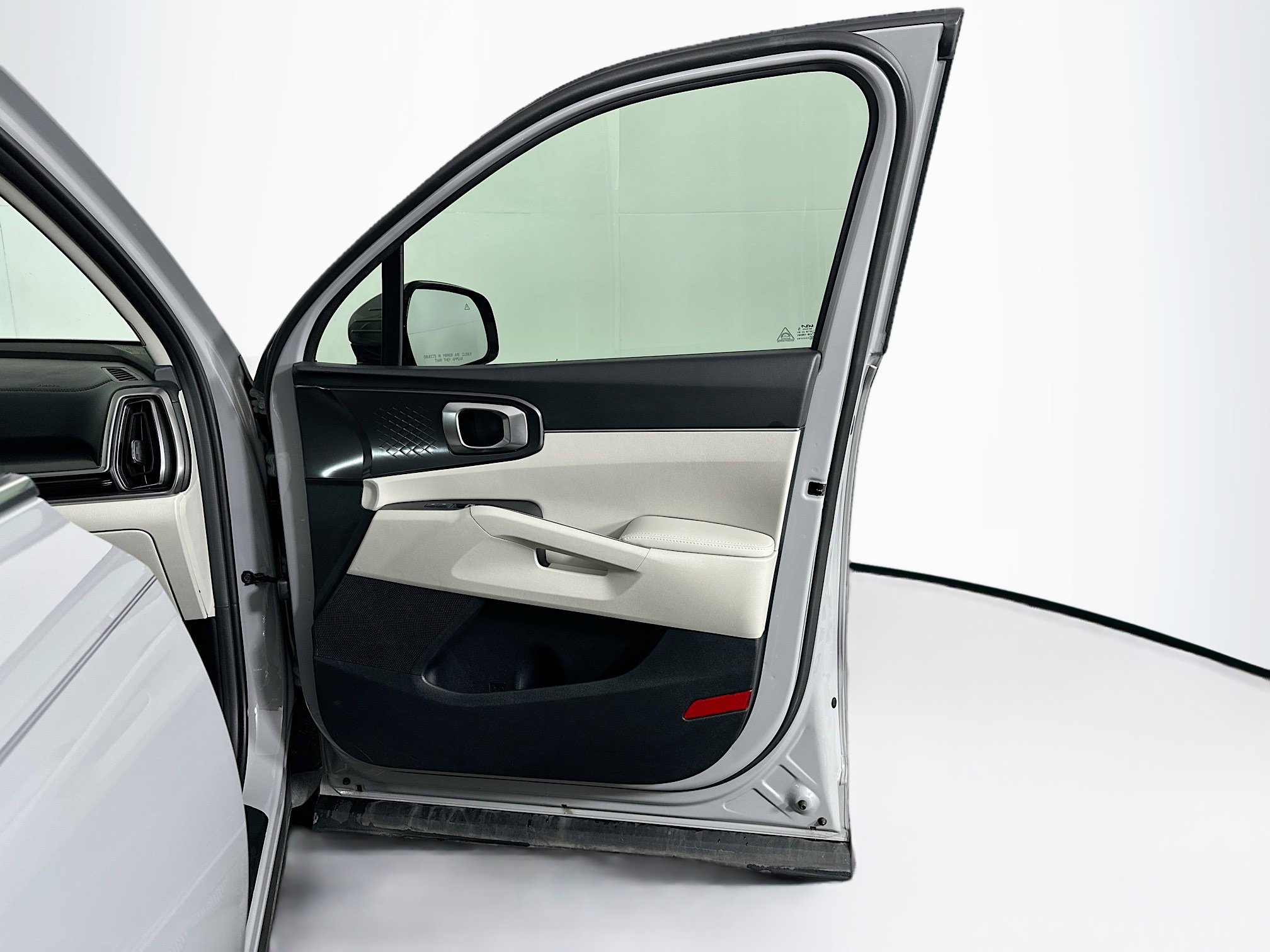 Used 2025 Kia Sorento EX image 32
