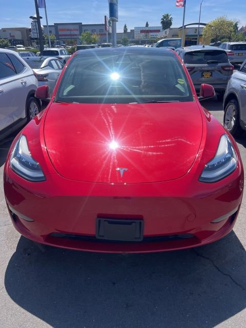 Used 2022 Tesla Model Y Long Range image 3