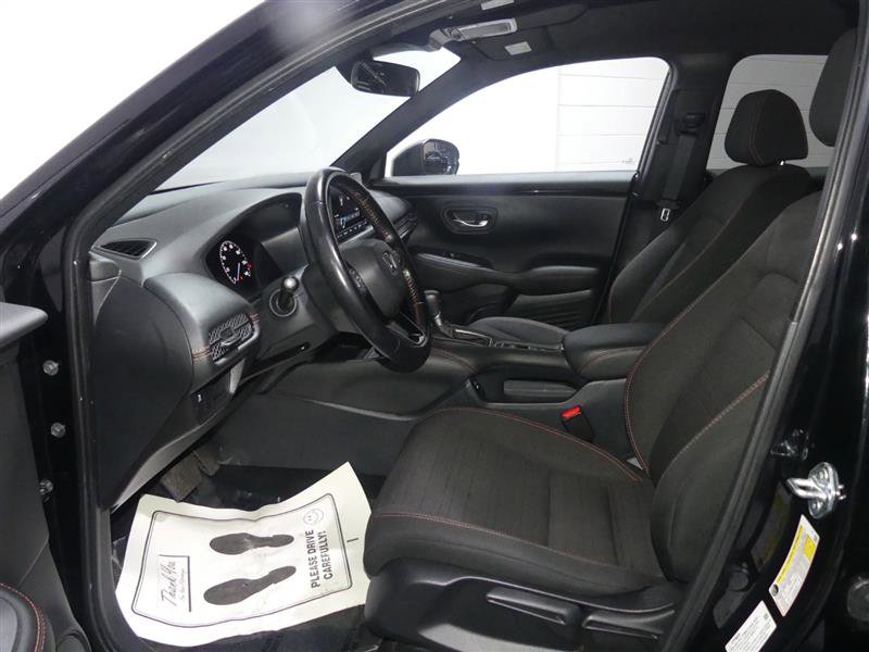 Used 2025 Honda HR-V Sport image 21