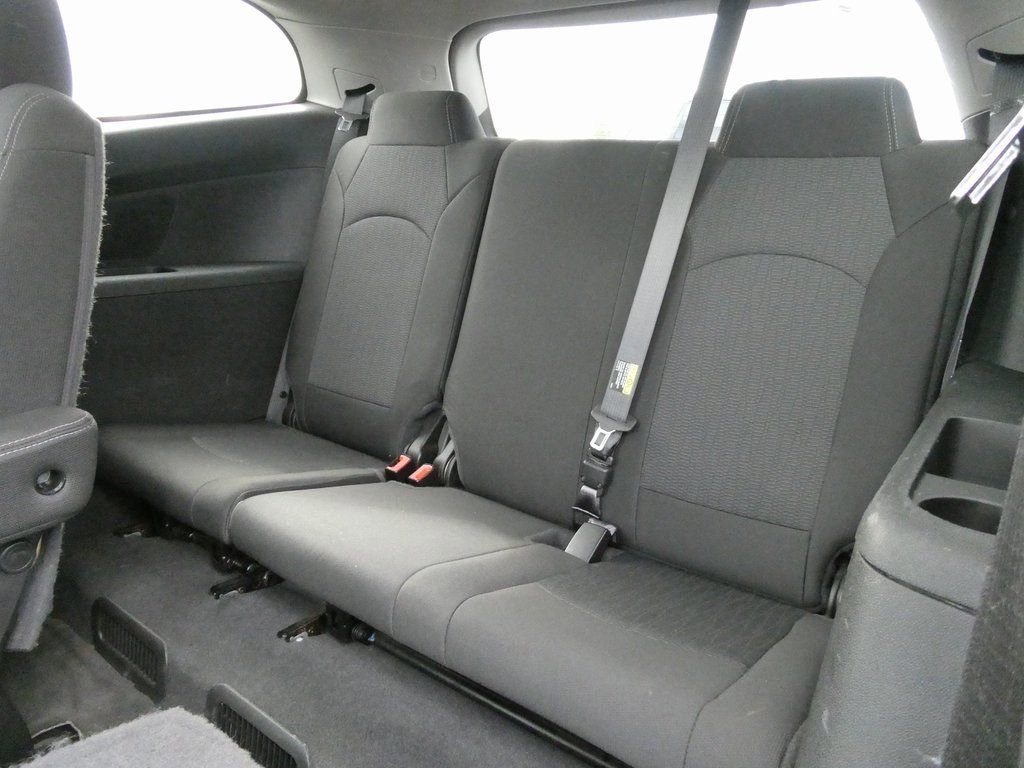 Used 2017 Chevrolet Traverse LT w/ Traveler's Package image 19