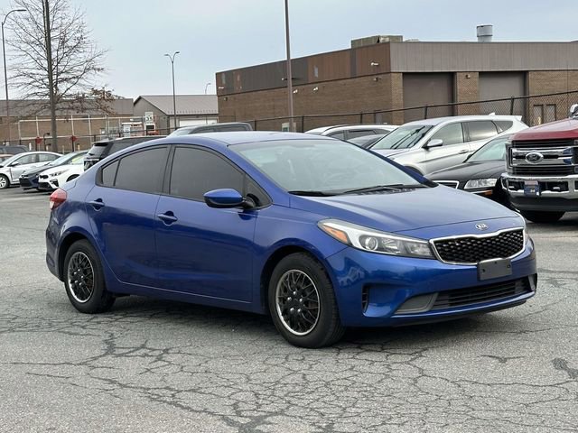 Used 2017 Kia Forte LX image 4