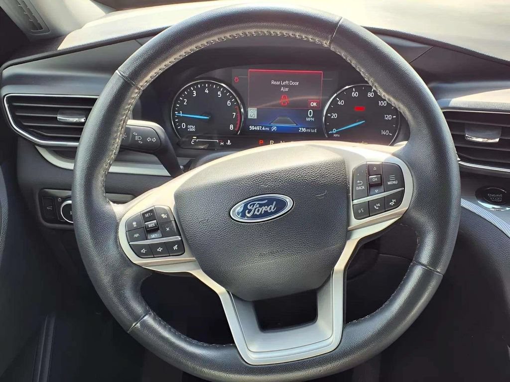 Used 2023 Ford Explorer XLT w/ Equipment Group 202A RWD image 18