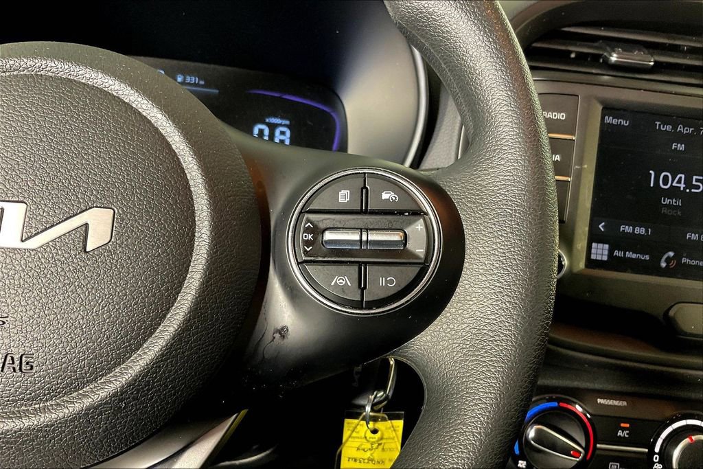 Used 2025 Kia Soul LX image 28