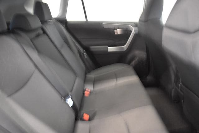 Used 2025 Toyota RAV4 XLE w/ Weather Package AWD/4WD image 17