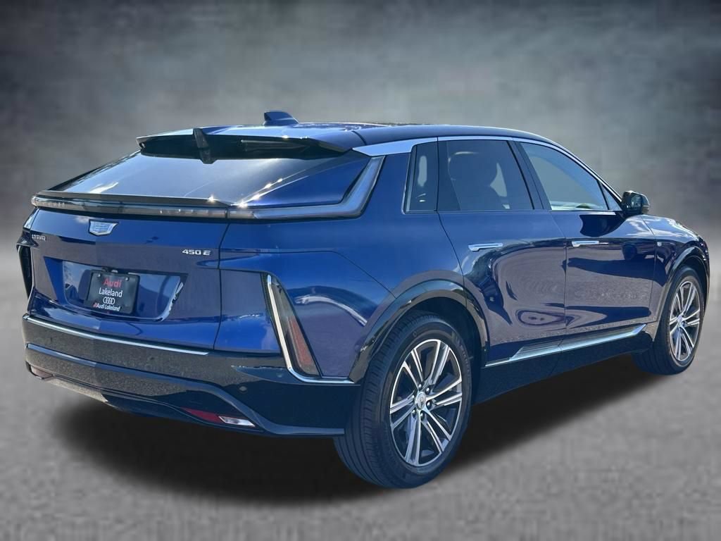 Used 2024 Cadillac Lyriq Luxury RWD image 6