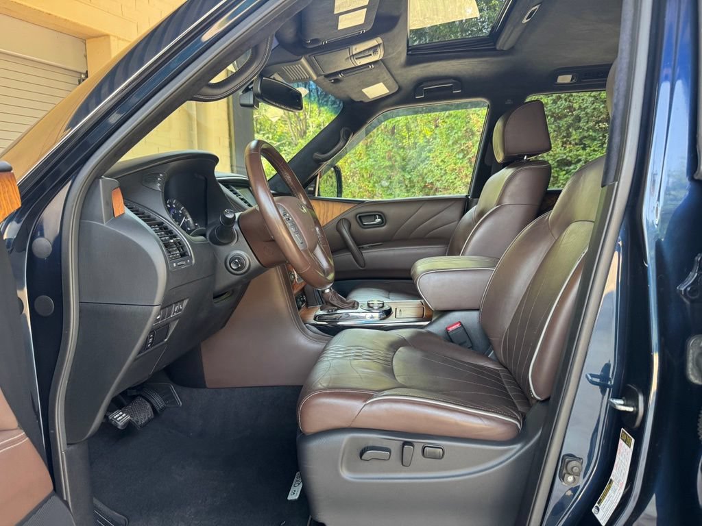 Used 2017 INFINITI QX80 Limited AWD/4WD image 10