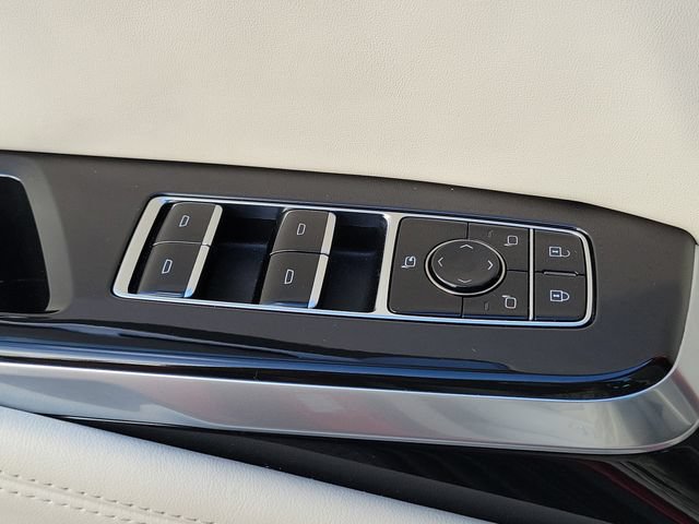 Used 2025 Cadillac Escalade ESV Sport Platinum AWD/4WD image 20