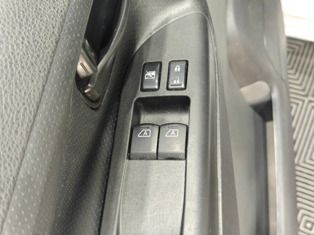 Used 2020 Nissan NV200 SV FWD image 40