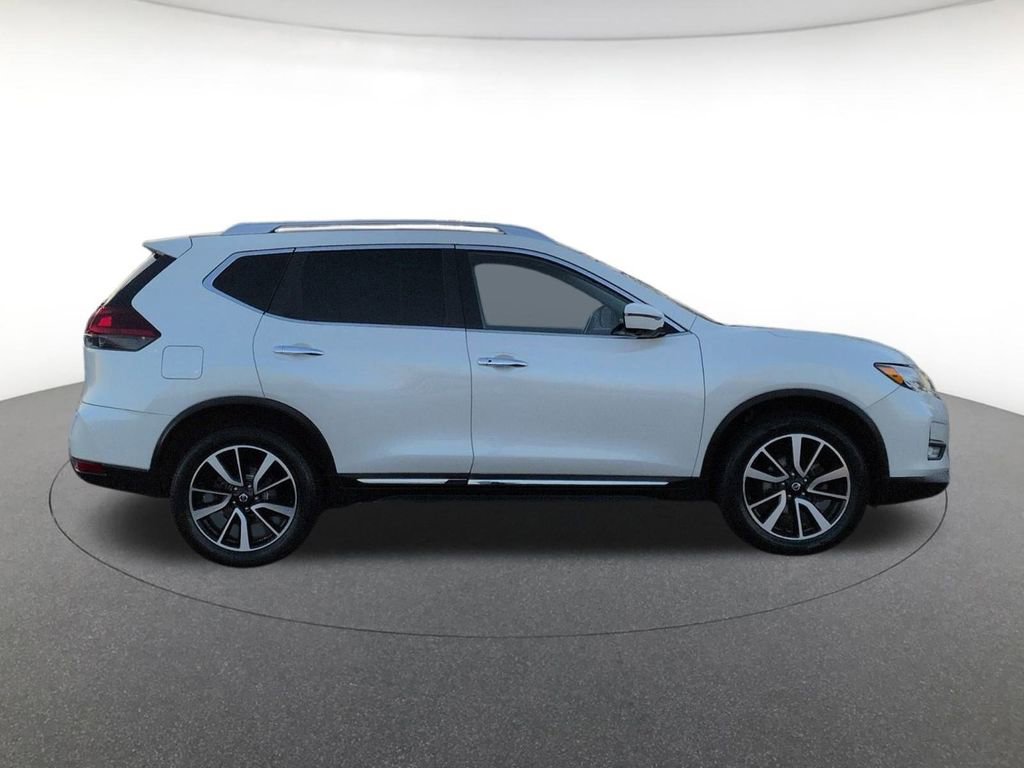 Used 2020 Nissan Rogue SL w/ Premium Package image 4