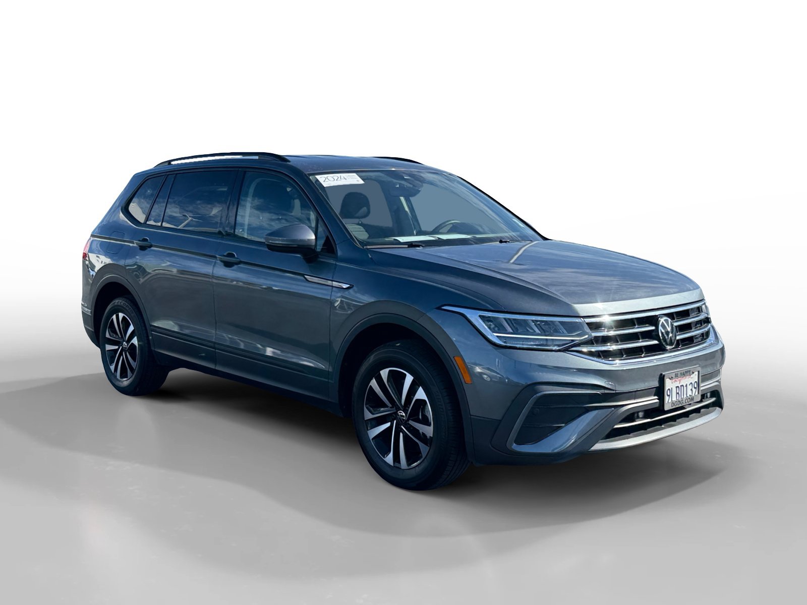Certified 2024 Volkswagen Tiguan S AWD/4WD image 7