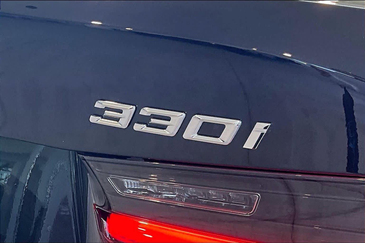 Used 2026 BMW 330i Sedan RWD image 9
