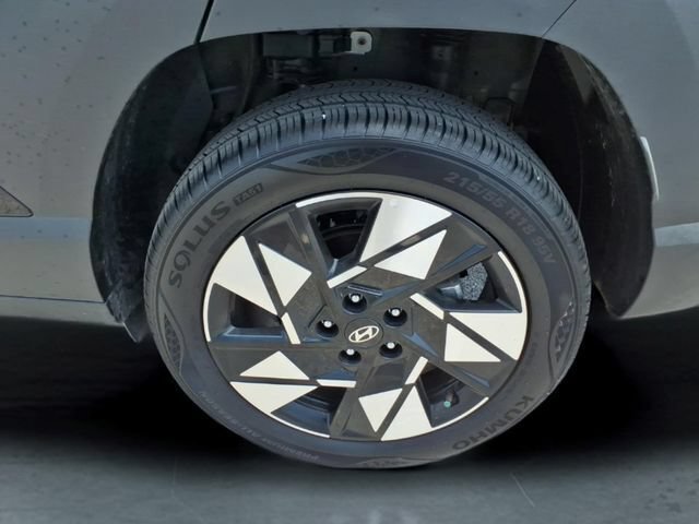 Used 2025 Hyundai Kona SEL AWD/4WD image 14