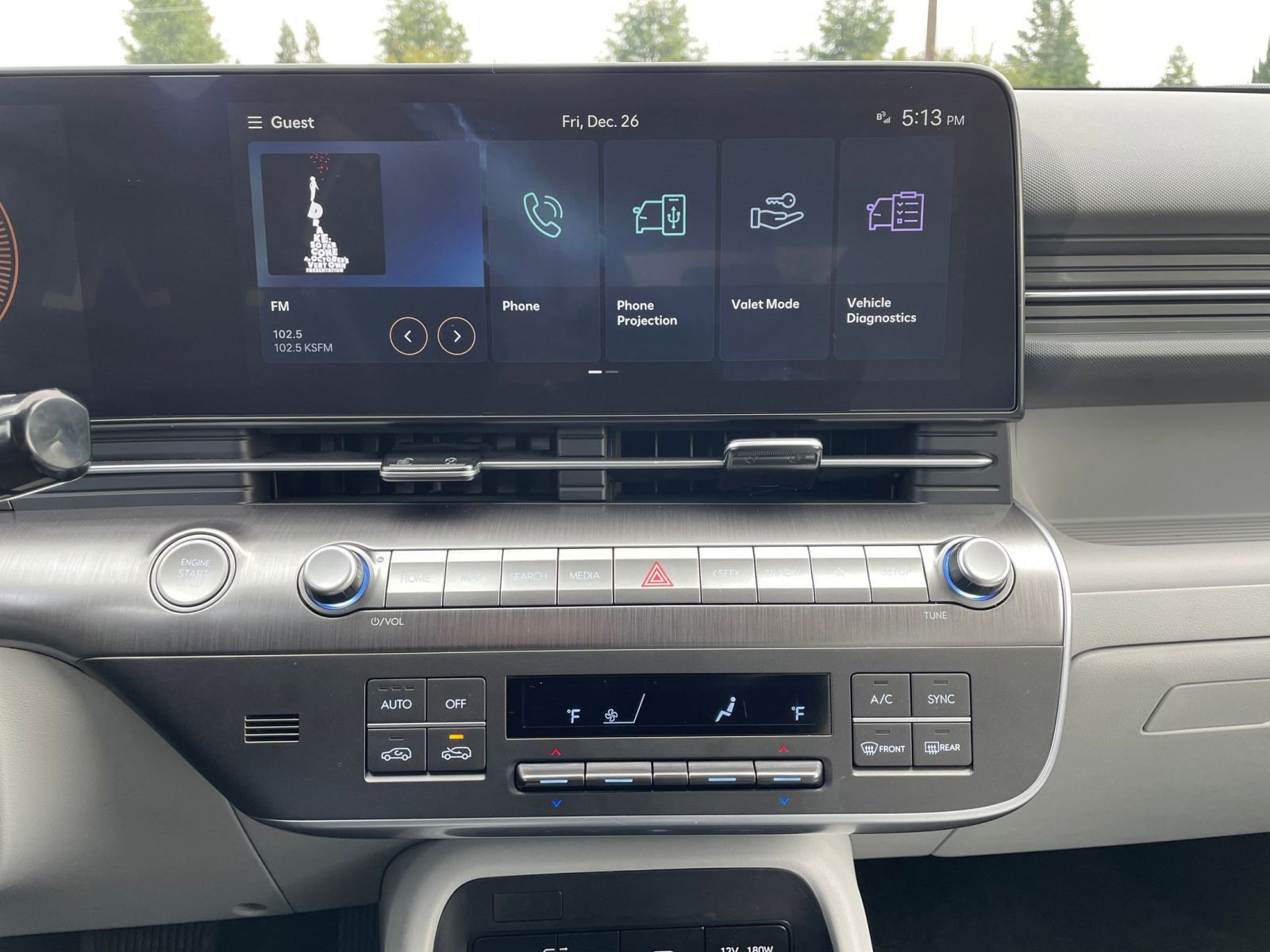 Used 2025 Hyundai Kona SEL image 18