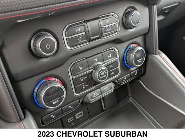 Used 2023 Chevrolet Suburban RST w/ Luxury Package image 21