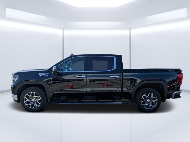 Used 2022 GMC Sierra 1500 SLT w/ SLT Premium Plus Package AWD/4WD image 6