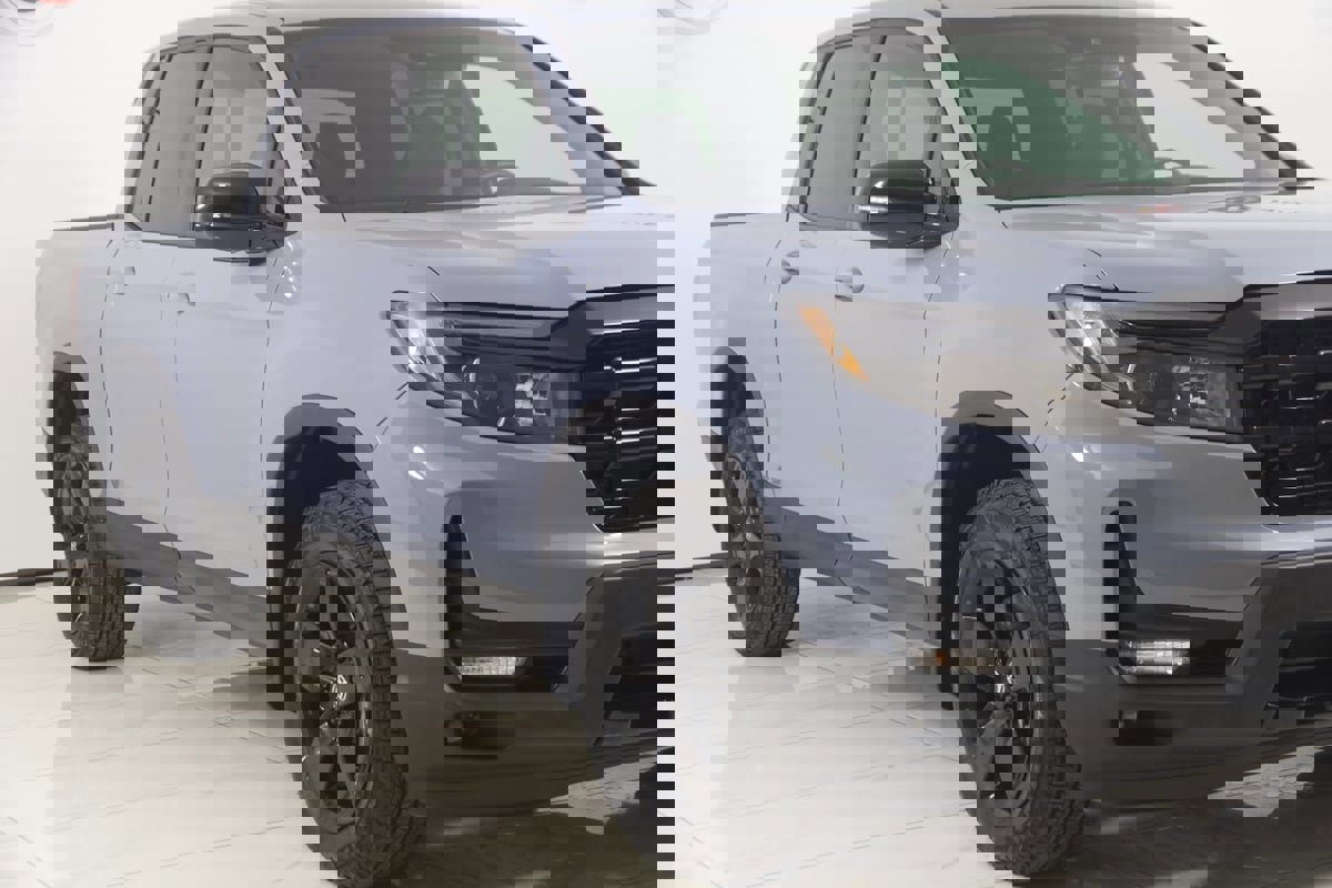 Used 2025 Honda Ridgeline Black Edition image 35