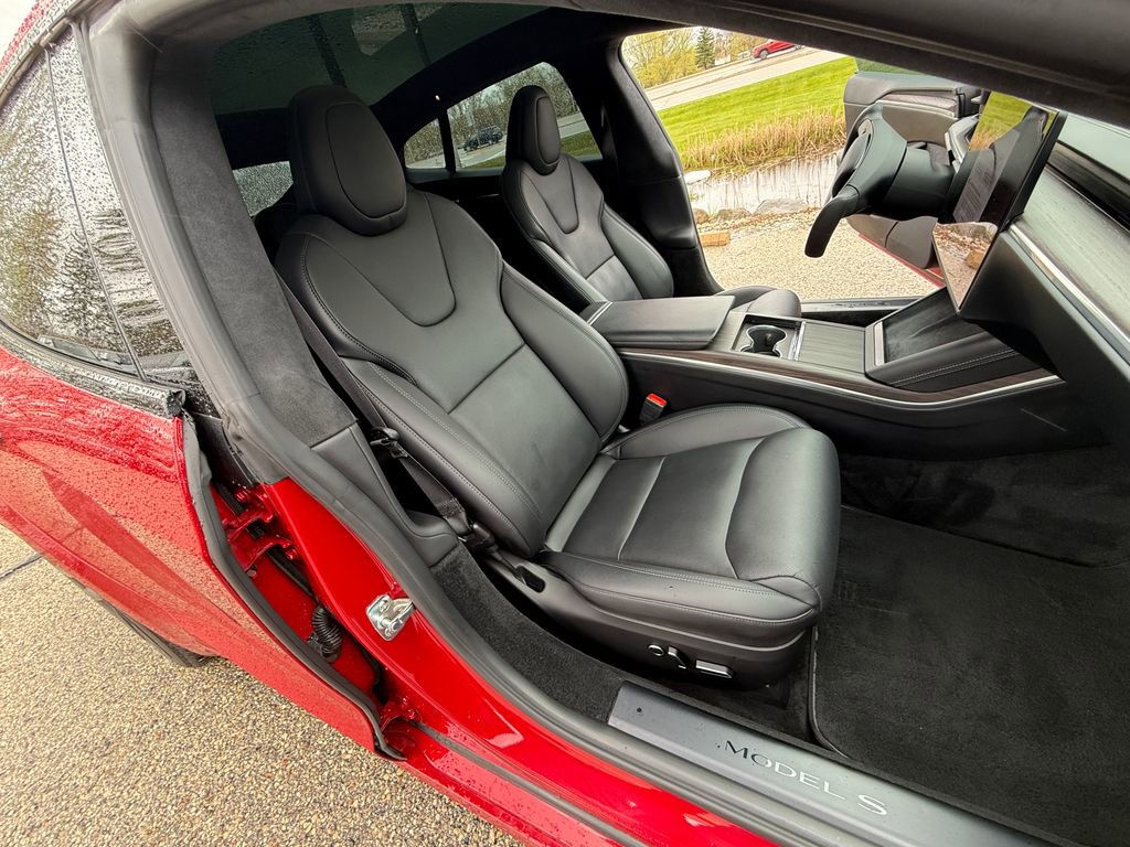 Used 2022 Tesla Model S AWD/4WD image 13