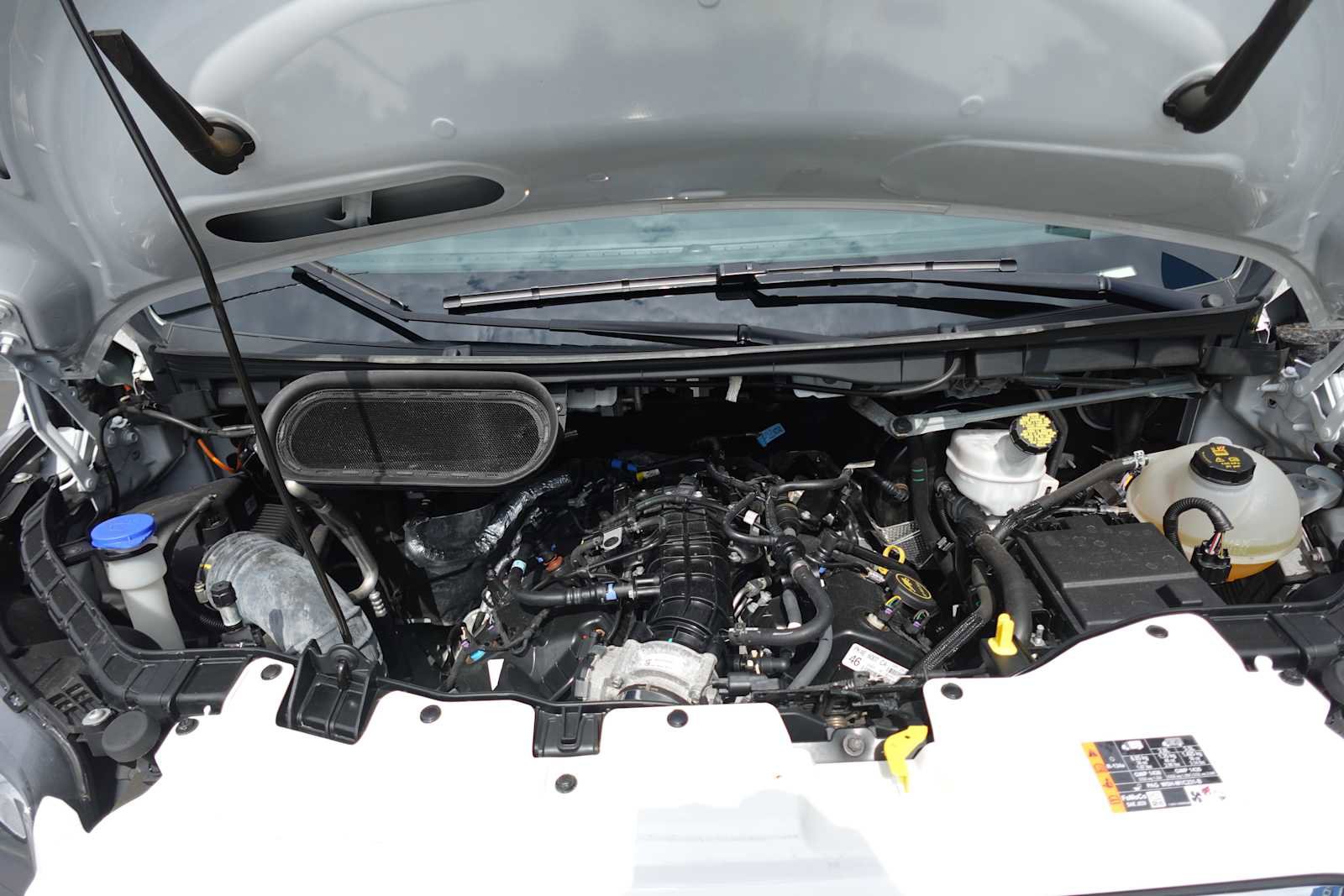 Used 2024 Ford Transit 350 XLT image 32