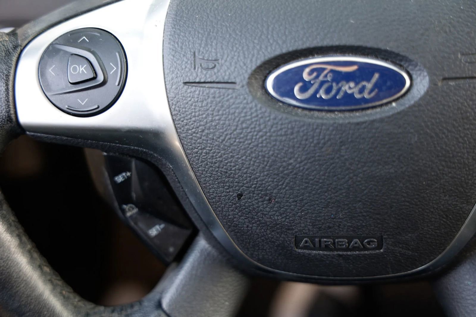 Used 2013 Ford Escape SEL image 24