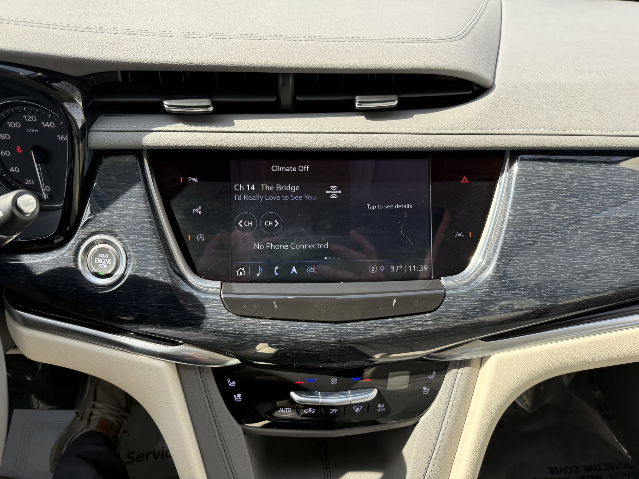 Used 2023 Cadillac XT6 Premium Luxury w/ Technology Package image 13