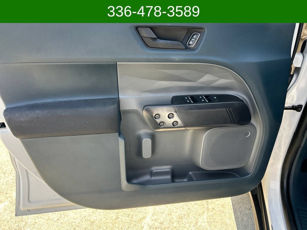 Used 2023 Ford Maverick XL FWD image 10