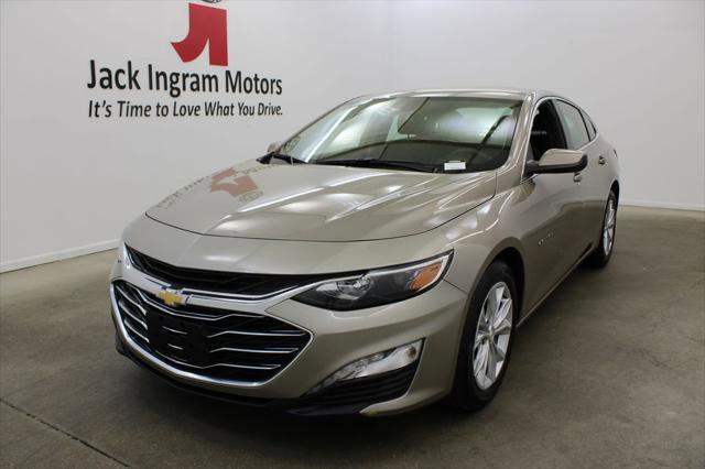 Used 2024 Chevrolet Malibu LT FWD image 2