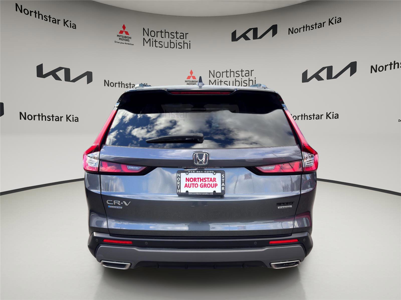 Used 2023 Honda CR-V Sport Touring image 3