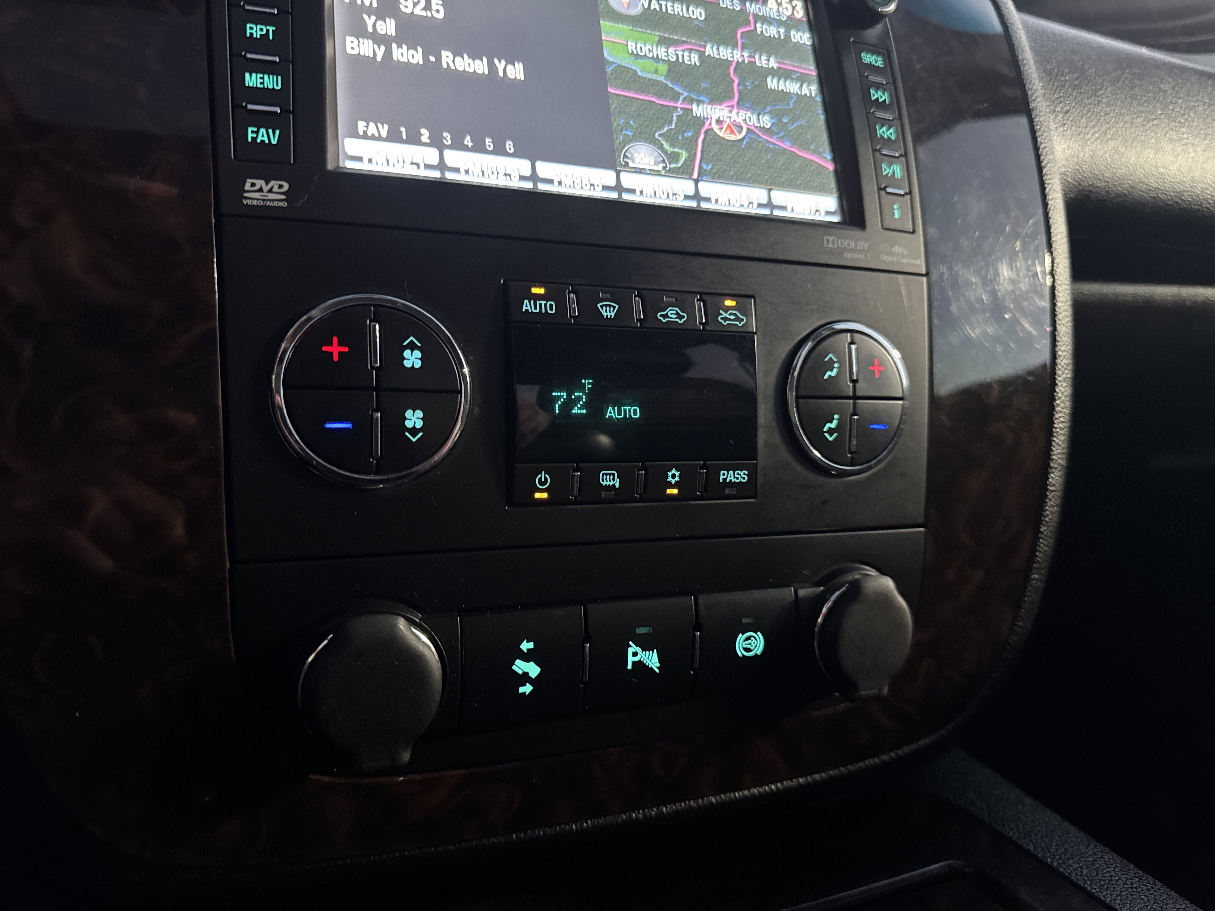 Used 2014 GMC Sierra 3500 Denali image 21